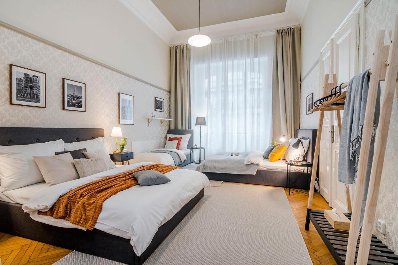 Modern And Huge Apts In Center By Michal&Friends Apartment Prague Exterior photo