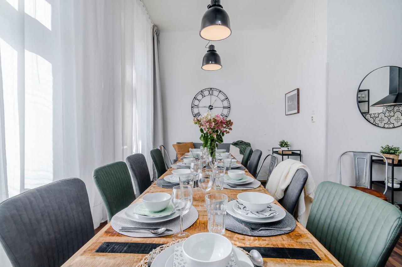 Modern And Huge Apts In Center By Michal&Friends Apartment Prague Exterior photo